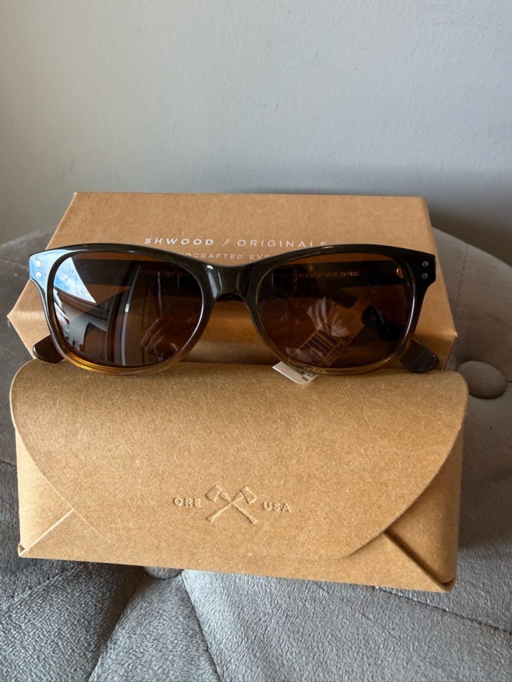 Shwood Cannon Brown Sunglasses Box